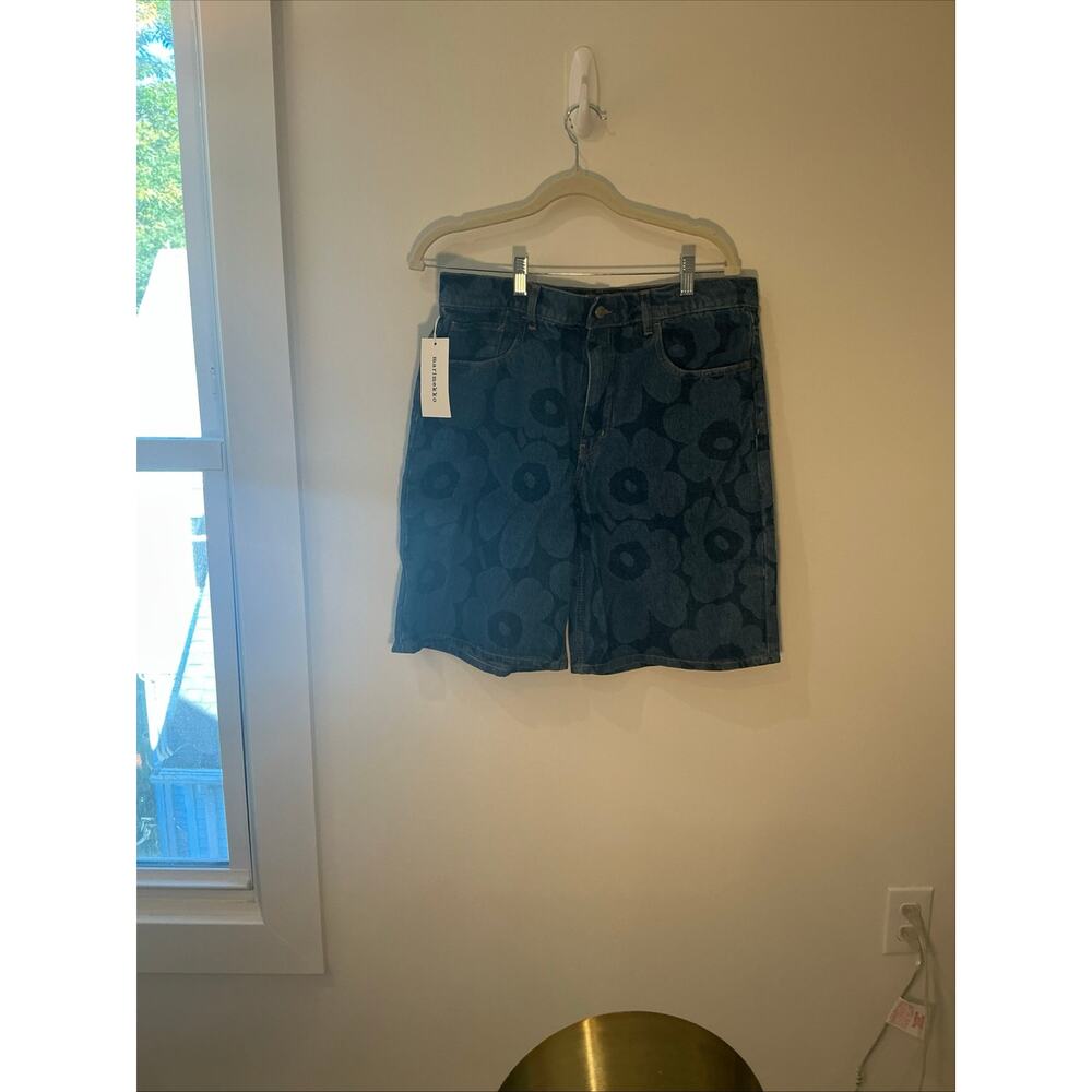 Marimekko Floral Print Denim Bermuda Shorts Blue Black Size 29 NWT - Picture 2 of 5